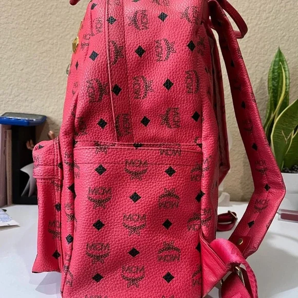 MCM VISETOS BACKPACK - Picture 2 of 16